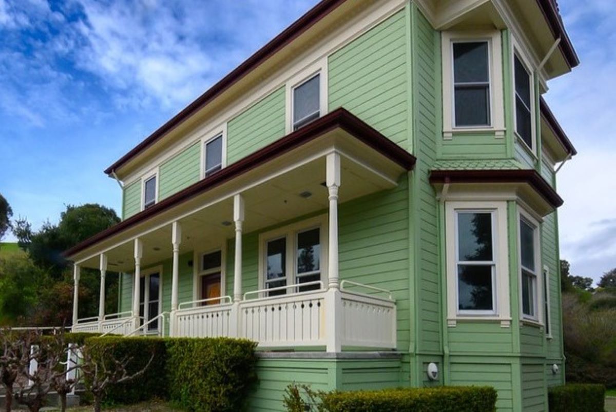 Faria House